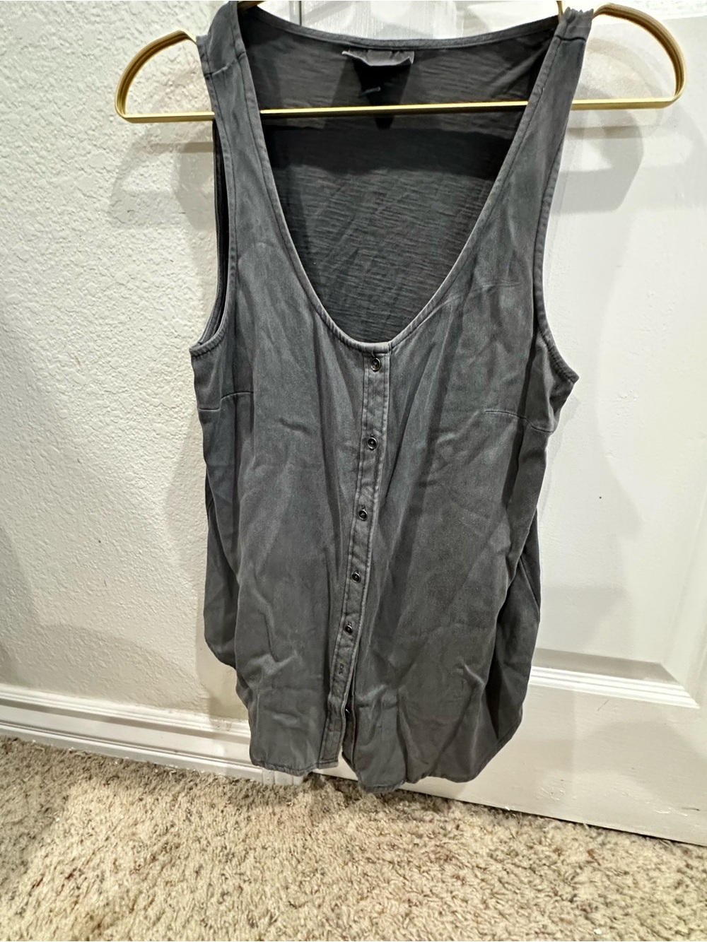 Scoop-neck tank. Vintage look, 80’s vibe, indie, grunge chic